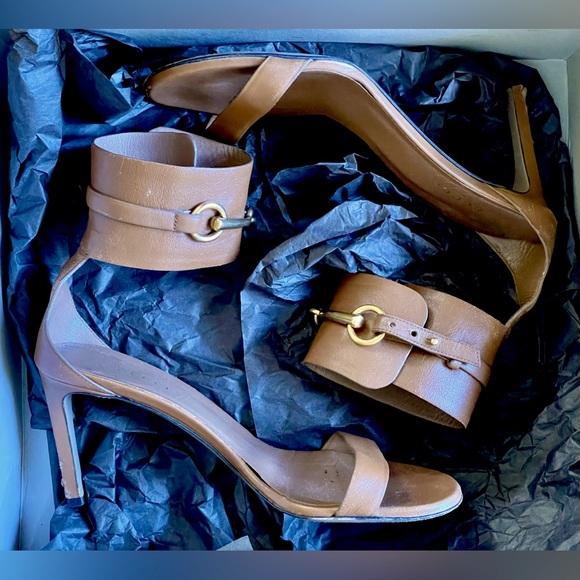 Gucci Ursula / 37.5 / Horsebit Ankle Strap - Picture 4 of 8